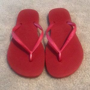 red havaianas slim flip flops
